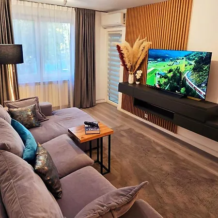 Modern Apartment With Free Parking & Balcony - Lannister Residence-2