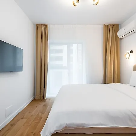 Central One Serenity Loft Plus Parking-3