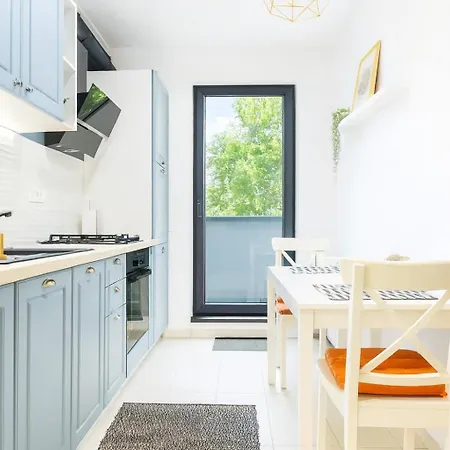 Uverturii Studio Apartment 113 - Free Parking-3