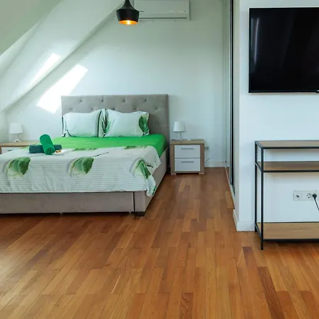 Bucharest Central E Apartment-2