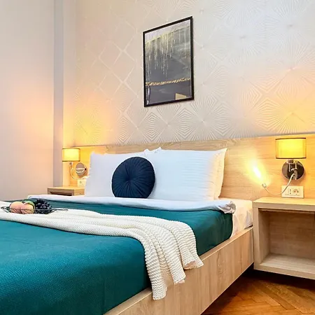 Stylish Central Accommodation - Designed For Your Perfect Stay-2