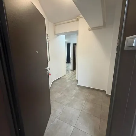 Vitan Deluxe Two-Bed Suite With Free Parking-2