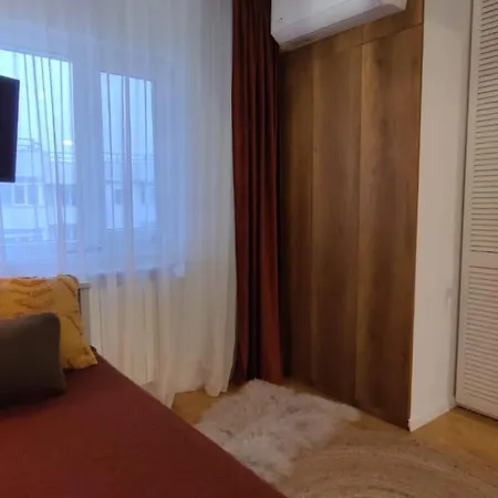 Warm & Chic Designer Apartment In The South-3