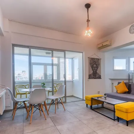 Sky View Apartment - Balcony Over Universitate-2