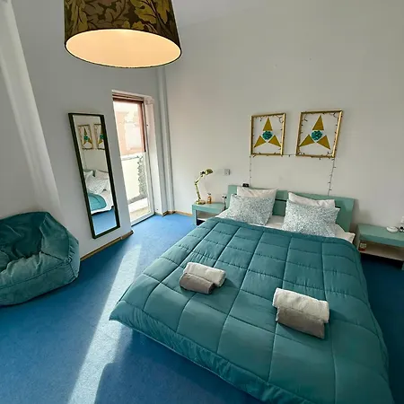 Middle Old Town Apartment-2