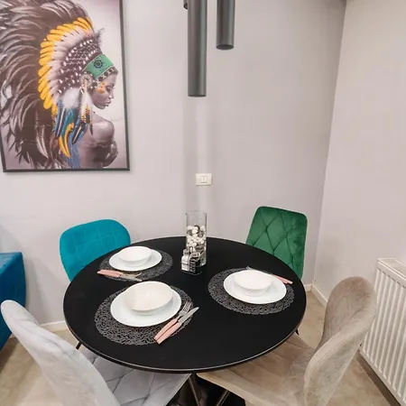 Old Town Apartments Bratianu - City Center Stay-2