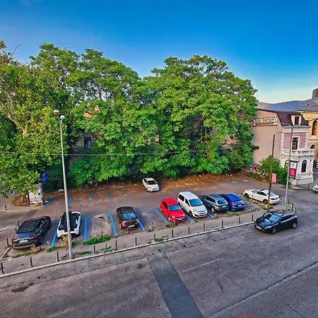 Botev Design Apartments - Walk To Old Town - Pumo Properties-2