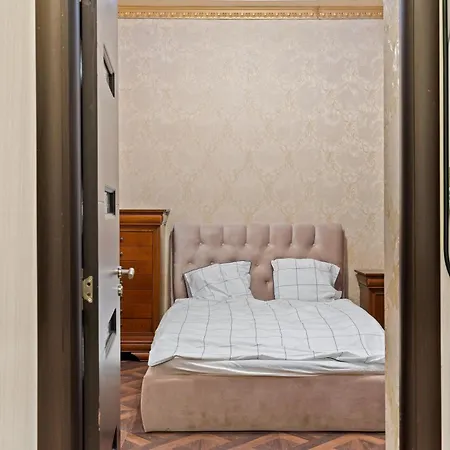 Quiet Studio in Central Bucharest near Cismigiu-3