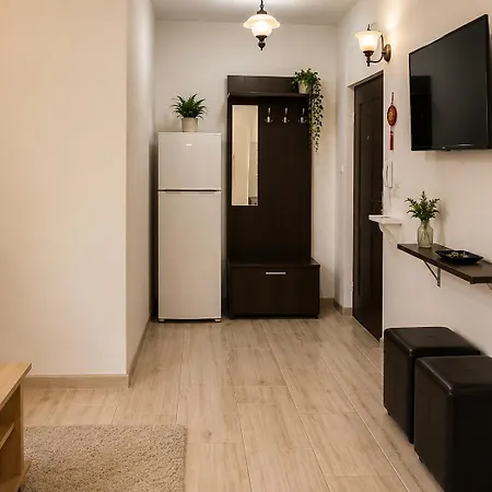 Baroq Central City Apartment-3