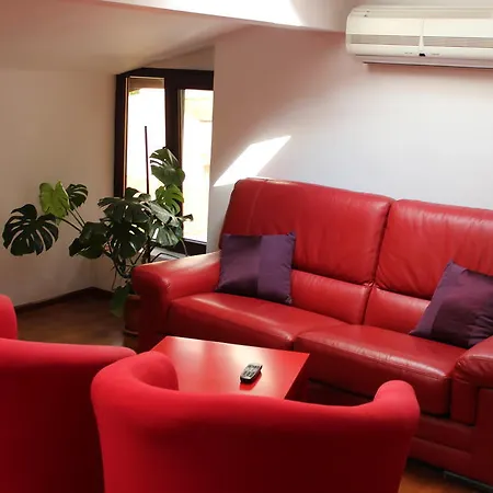 Banu Manta Apartments-3