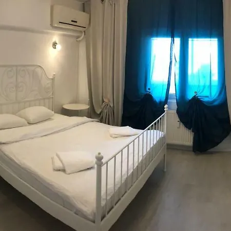 Green Apartment 59-3