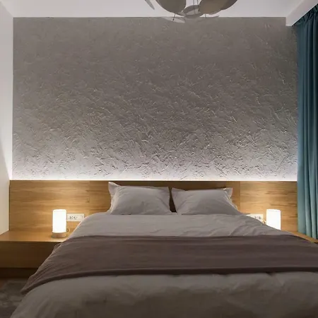 Arbans Elegant Apartment In The City Center-2