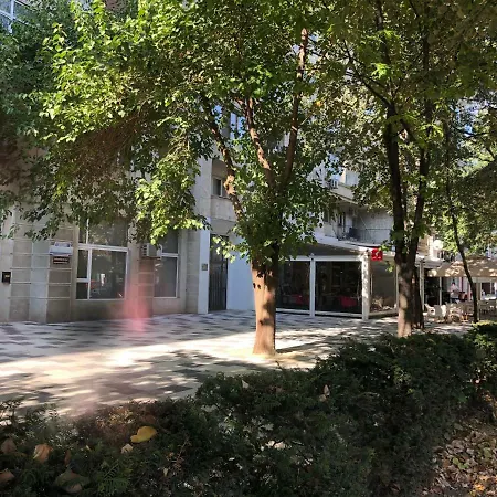 Green Apartment 63-3