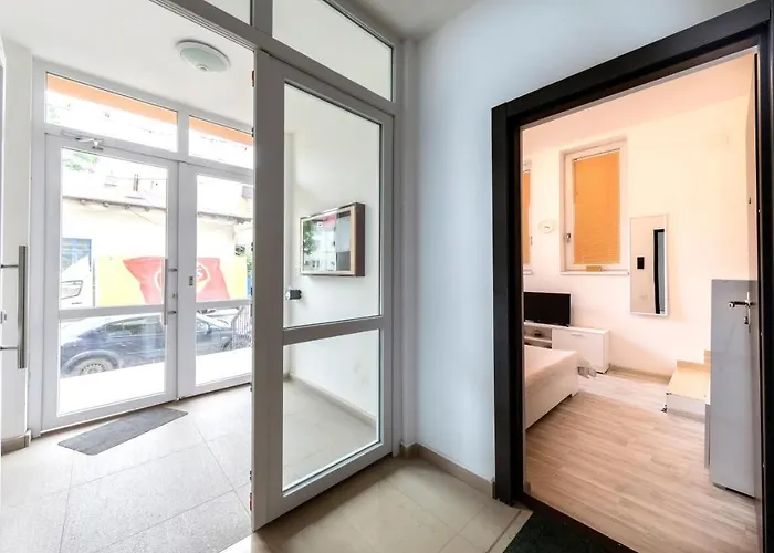 New Charming Studio Bucureşti