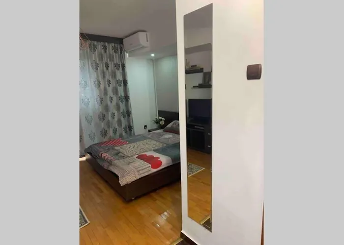 Lovely Studio In The Heart Of Bucureşti