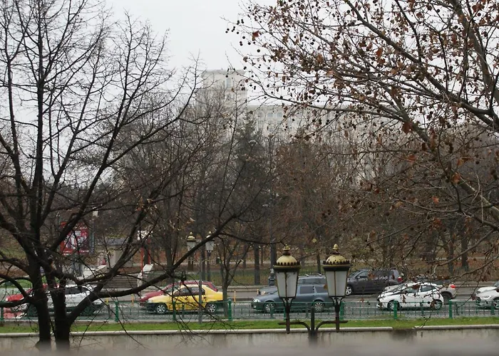 On The River Ultra Central Suites Bucureşti