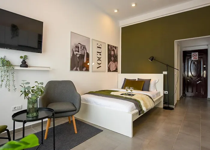 Classy Comfort - Chic Studio On Regina Elisabeta Bucureşti