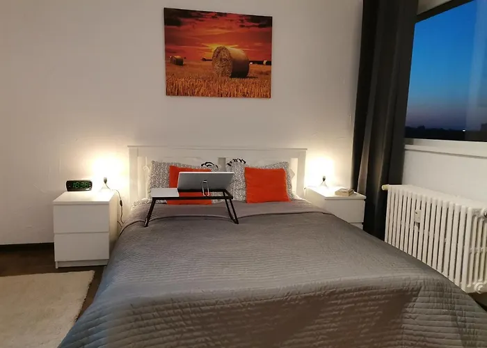 STUDIO Piata Victoriei  Bucureşti