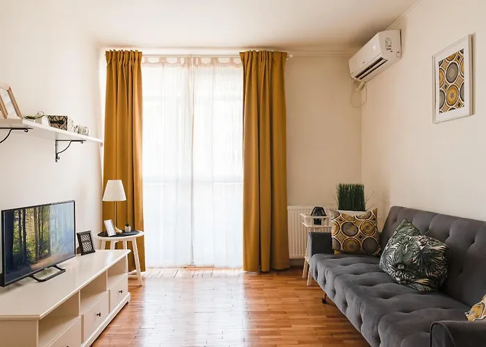 Ultracentral Apartment With City View - Bucharest Old Town