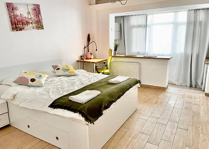 Victoriei studio Bucureşti