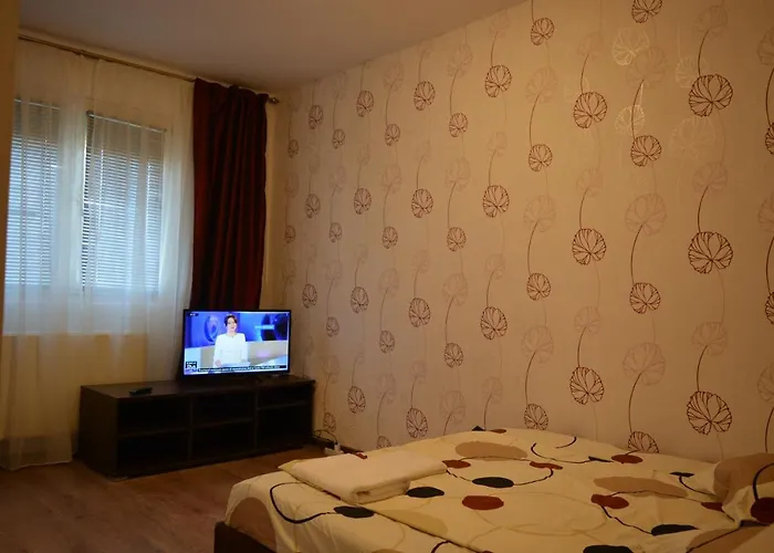 Iulia Studio 9 Bucureşti