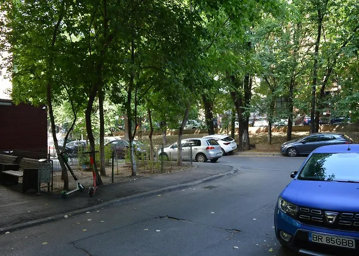 Iulia Studio 9 Bucureşti