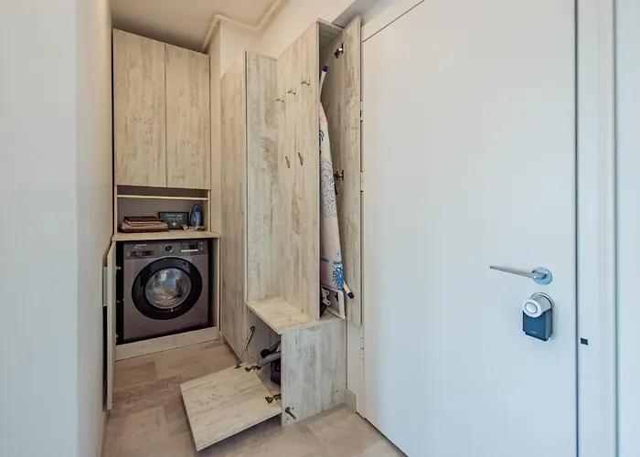 Cozy Penthousestudio Cityview W12 Bucureşti