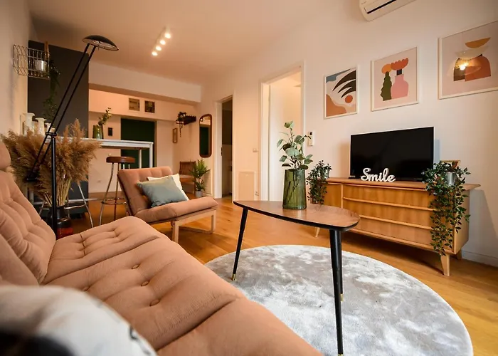 The Geometrist - Stunning 1Br Apt With Balcony Bucureşti