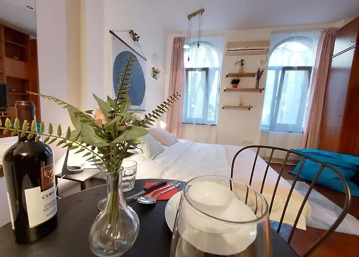Sweet Dreams Suites Cosy Studio Piata Romana Bucureşti