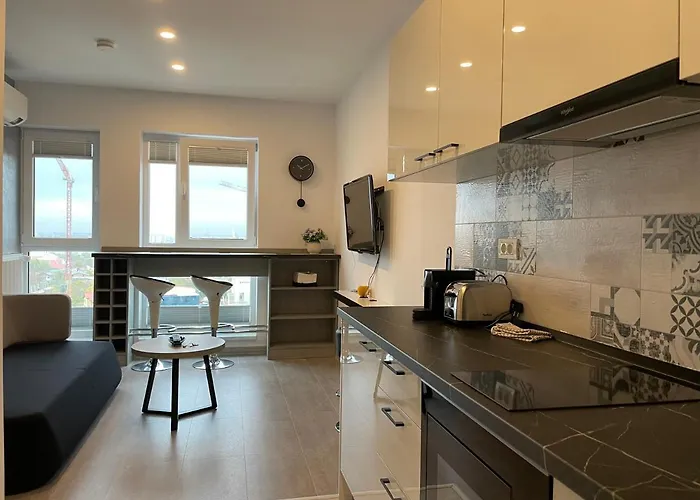 Beautiful Penthouse Lakeview W18 Bucureşti