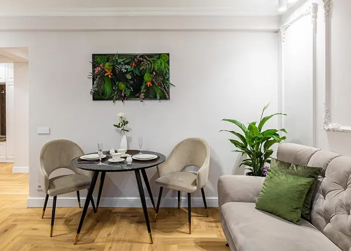 Bright House Cantemir Bucureşti