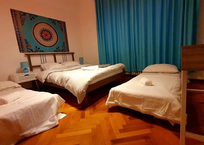 Old Town Cozy Apartment - University Square - Central Location Bucureşti