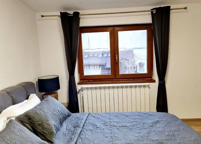 Cozy Apartment Near City Center Bucureşti