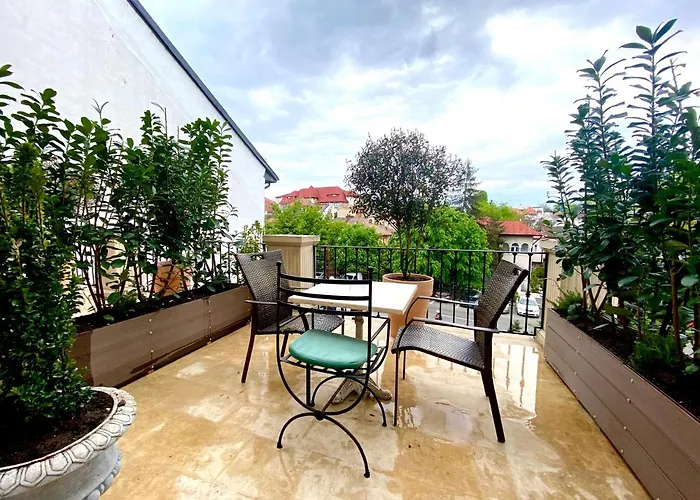 Arc De Triomphe Studios Bucureşti