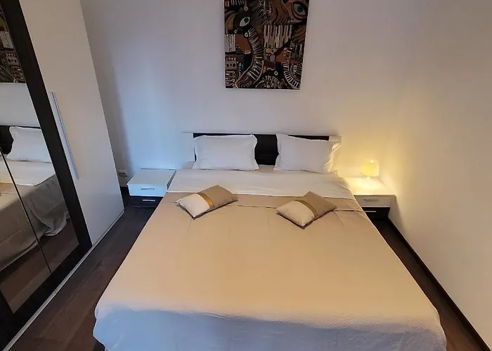 Anastasia Apt 28 A Bucureşti