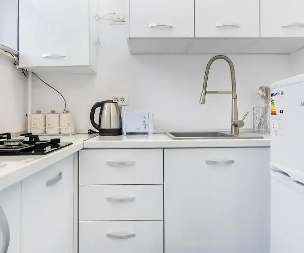 Blue-Line-Apartment-Unirii Bucureşti