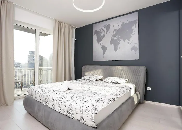 2 Bedroom Apartment With Amazing View In City Center Bucureşti