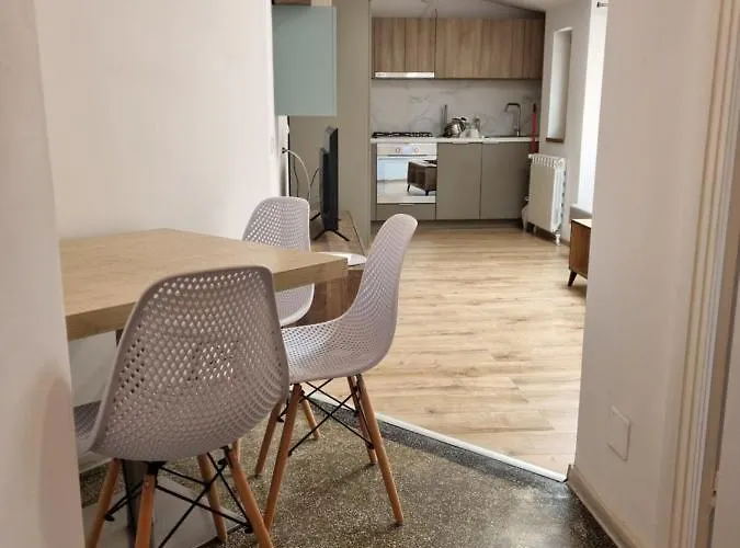 Cozy Apartment Near City Center Bucureşti