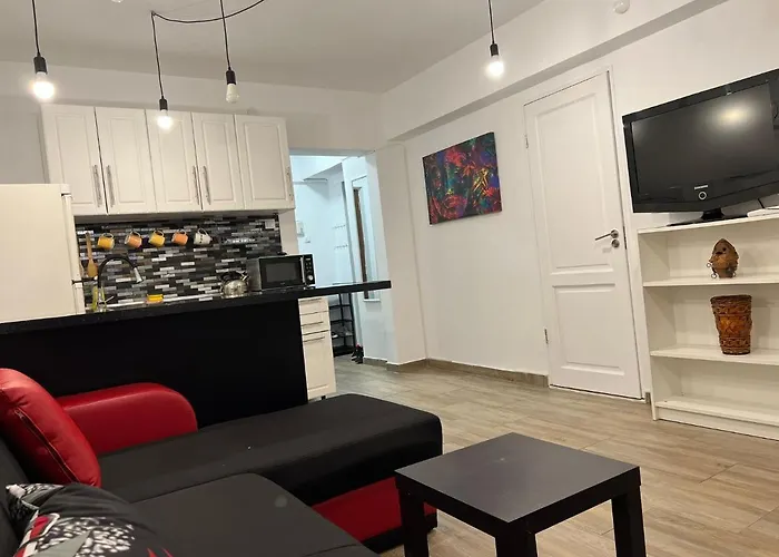 First Studio Bucureşti