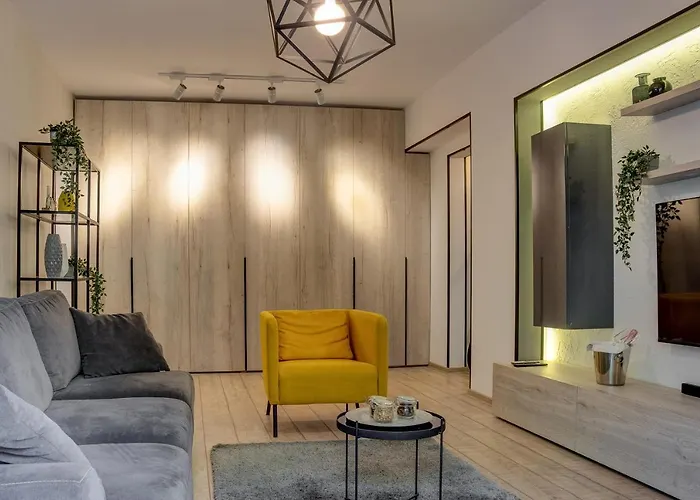 Chanttal Luxury - University Bucureşti