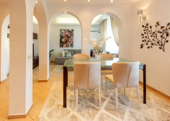 1Br Apt With Jacuzzi Near Herastrau: Ideal Getaway Bucureşti