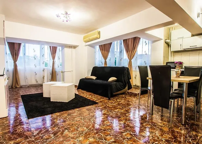 CITY CENTER Bulevard Unirii SPACIOUS Apartment Bucureşti