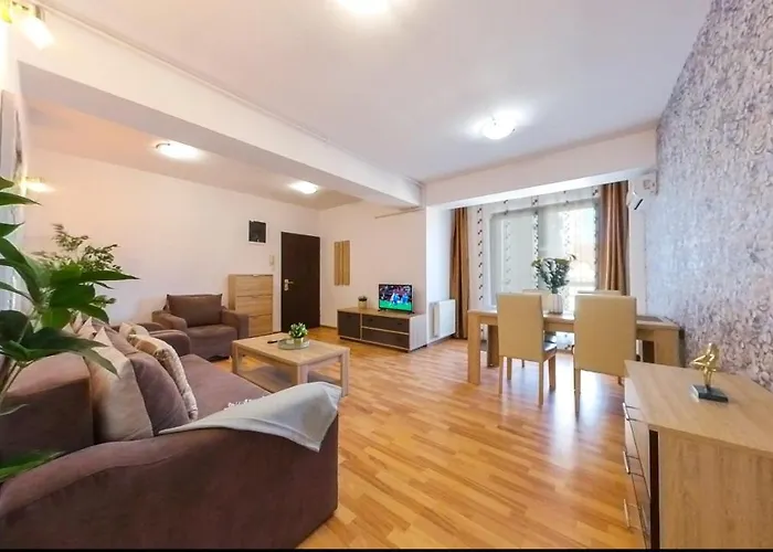 Old Town Flowery Apartment Bucureşti