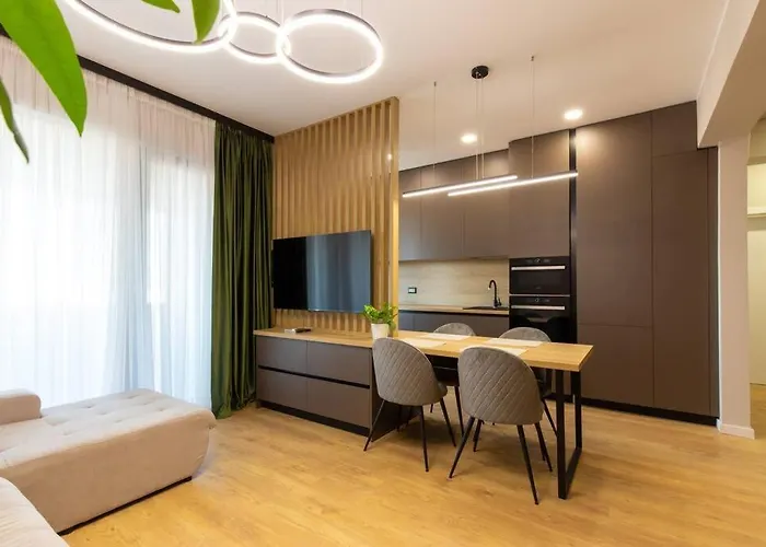 Elegant 2 Bedroom Retreat Bucureşti