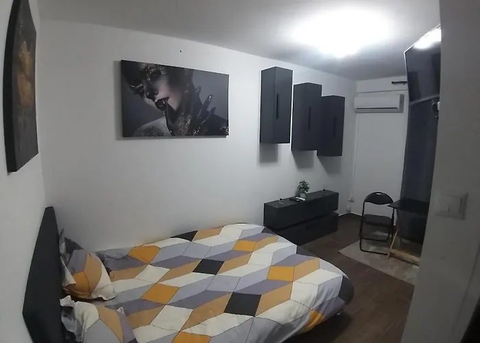 Ovidiu relaxing place Bucureşti