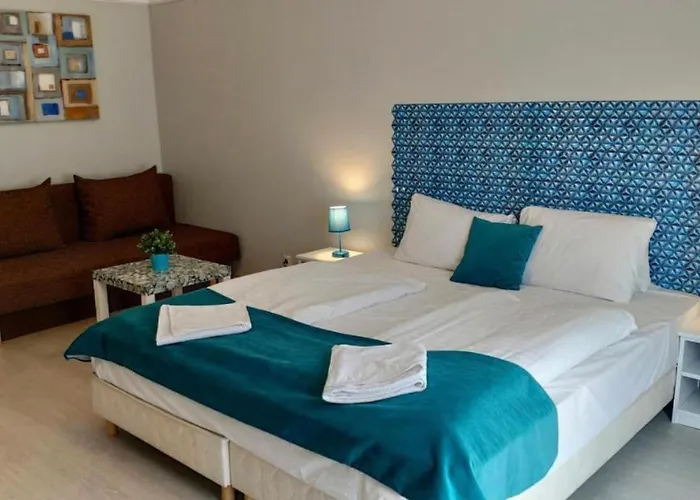 Studio Inn, Monza Hospital, National Arena, Monza Hospital, Late Check-Out Available Bucureşti