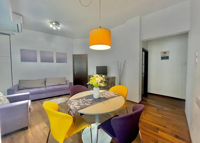 Vibrant Victoriei apartment Bucureşti