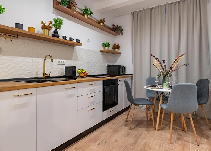 City Center Elegance - Stylish 2Br Apartment At Piata Amzei Bucureşti