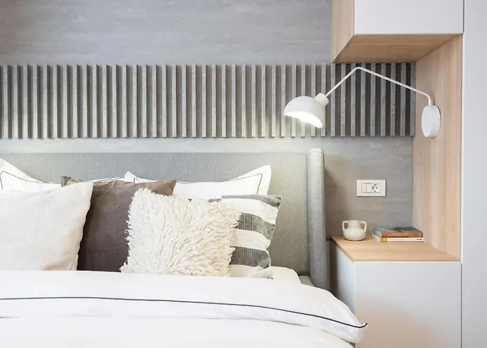 Pitar Mos - Downtown Bucharest Apartment