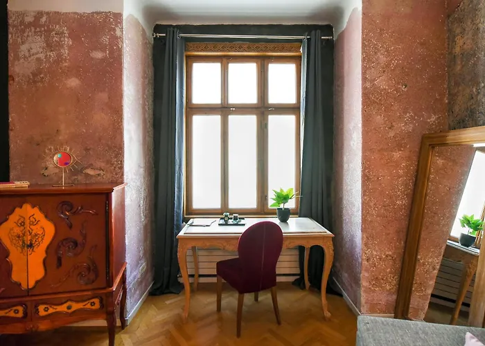 Brancovenian Wonder - 3Br Apartment Near Cismigiu Park Bucureşti